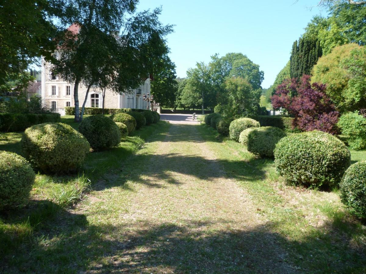 Chateau Du Mesnil Soleil , Gites Et Chambres D'Hotes Damblainville Zewnętrze zdjęcie